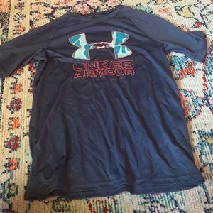 Athletic UnderArmour Tshirt